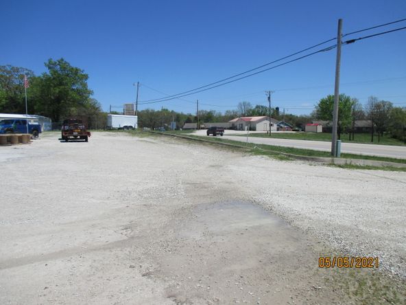 54 E Hwy 54, Hermitage, MO 65668